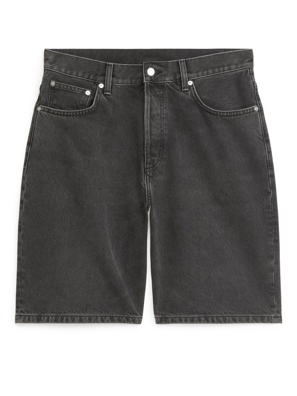 ARKET Afslappede Denimshorts Forvasket Sort