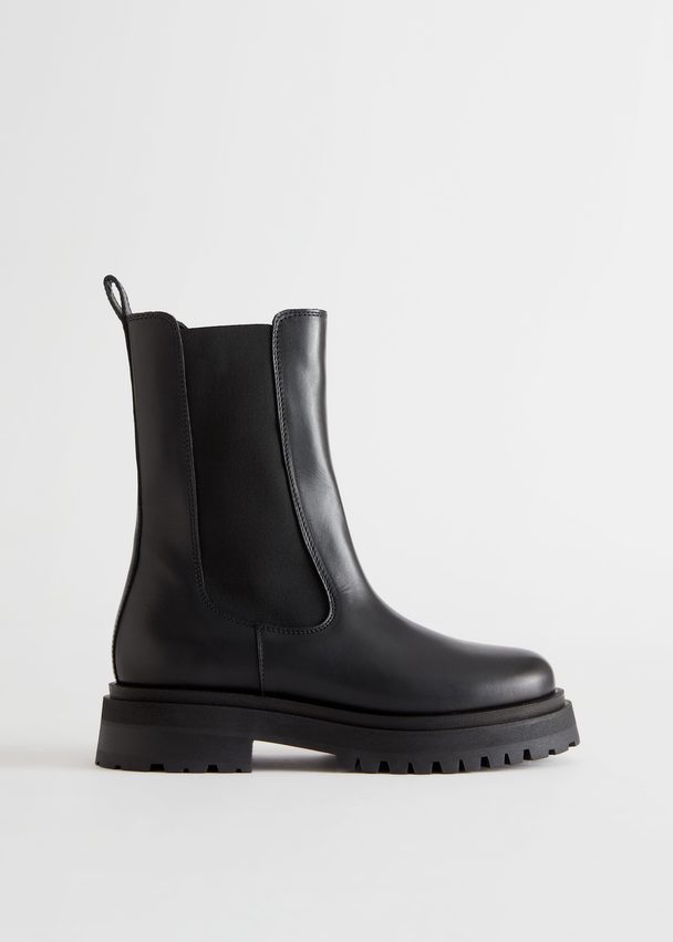 & Other Stories Chelsea-Boots aus Leder mit kompaktem Absatz Schwarz