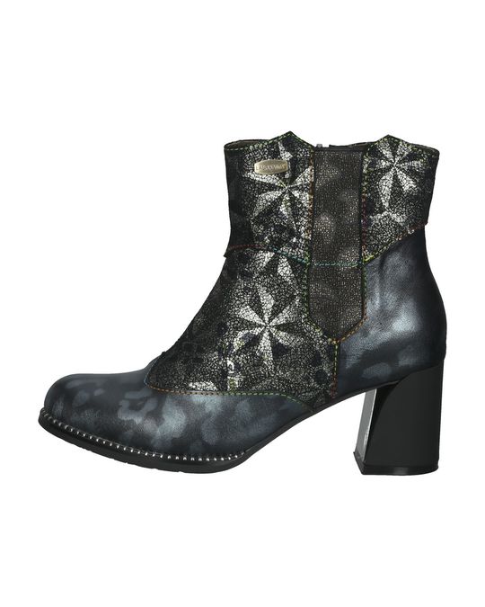 Laura Vita Ankle Boots