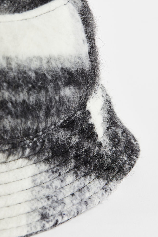 H&M Wool-blend Bucket Hat Black/white Checked