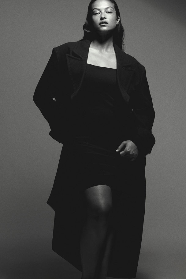 H&M Bodycon-Kleid mit eckigem Ausschnitt Schwarz