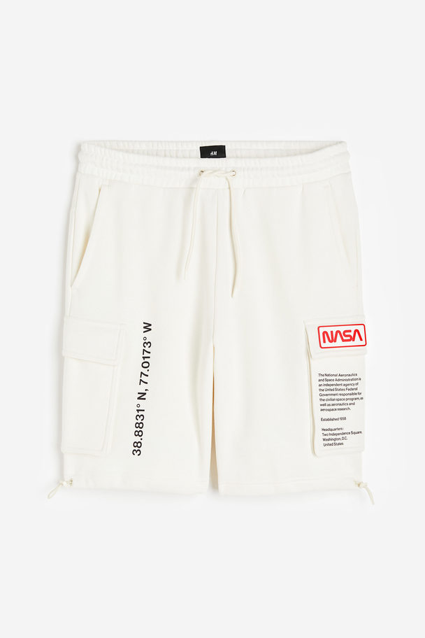 H&M Printed Sweatshirt Shorts Cream/nasa