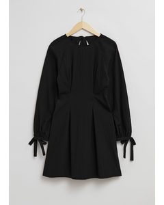 Fitted Back Cut-out Dress Black