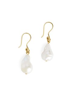 Freshwater Pearl Hook Earrings Gold/white