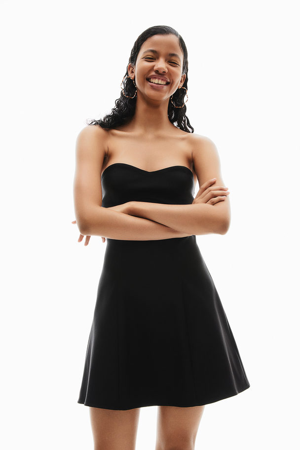 H&M Flared-skirt Bandeau Dress Black