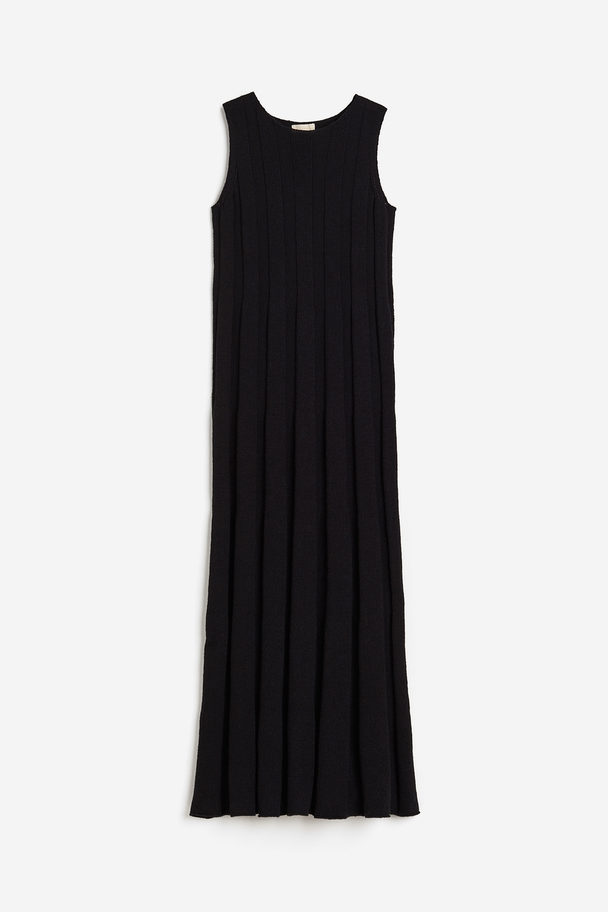 H&M Kleid aus Seidenmix in Rippstrick Schwarz