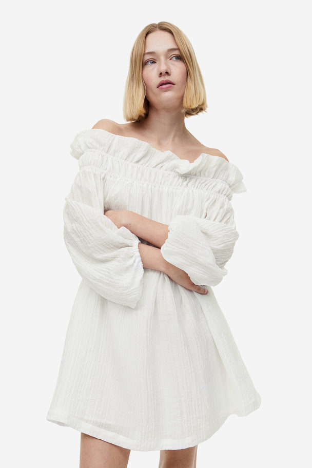 H&M Oversized Off Shoulder-kjole Hvit