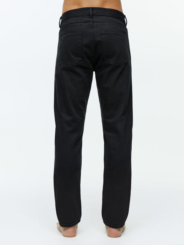 ARKET Park Cropped Raka Jeans Med Klassisk Passform Stay Black