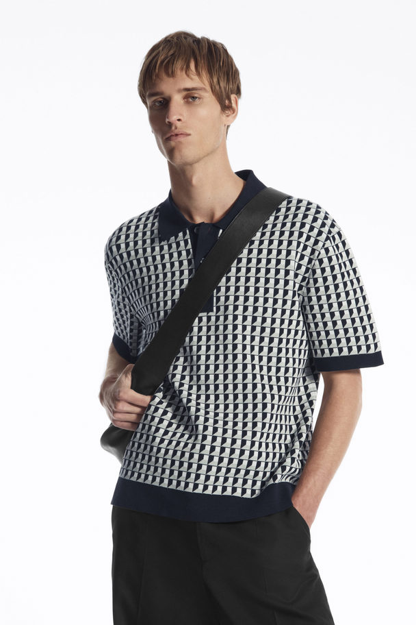 COS POLOSHIRT MIT GEOMETRISCHEM JACQUARDMUSTER BLAU/WEISS/GRAU