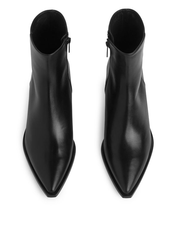 ARKET Pointy Ankle Boots Black