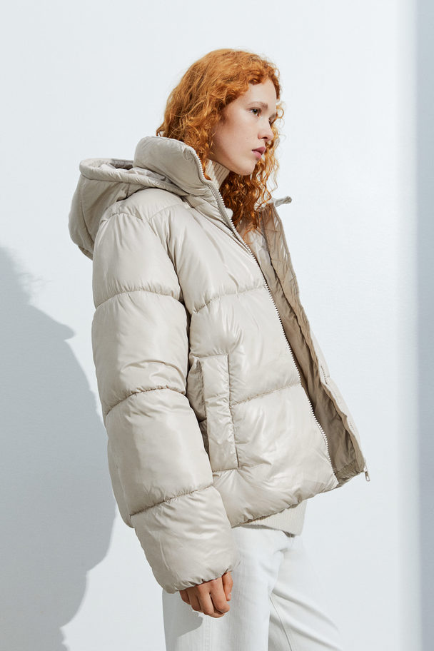 H&M Puffer Jacket mit Kapuze Naturweiß
