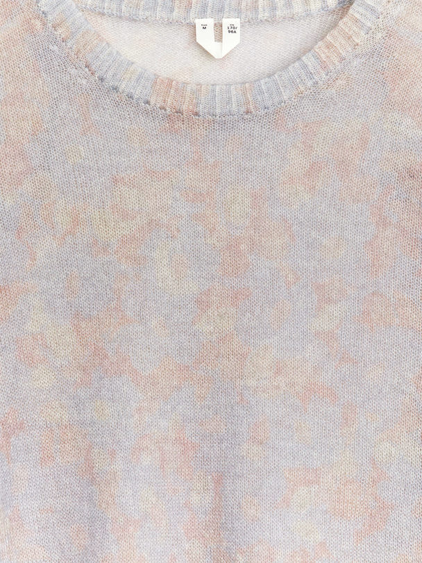 ARKET Pullover aus Wollmischung mit Blumenmuster Hellblau/Beige
