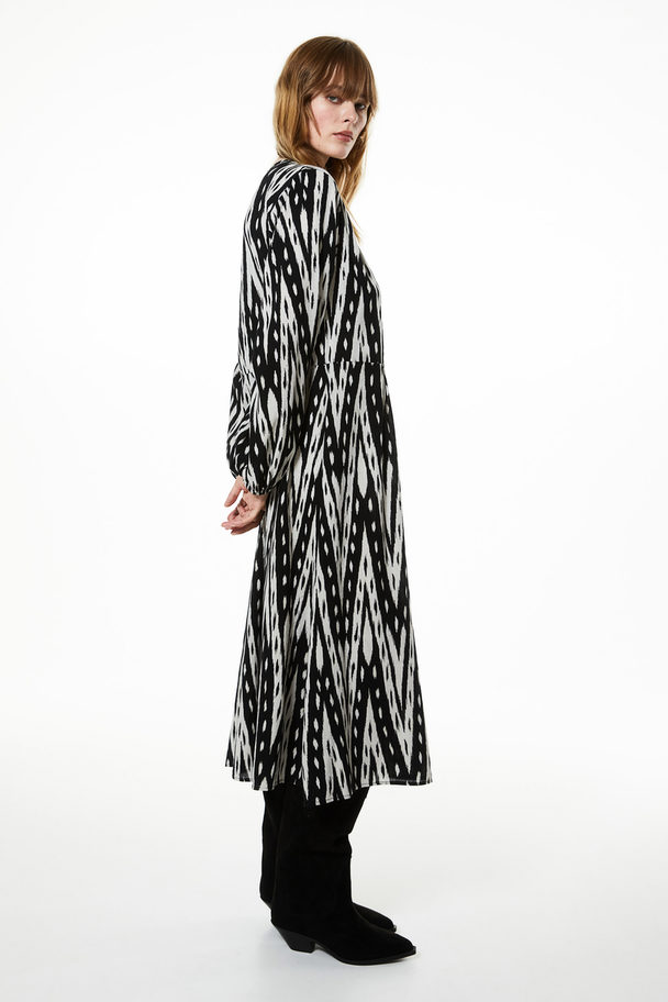 H&M Balloon-sleeved Wrap Dress Black/patterned