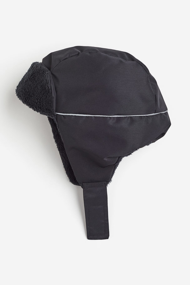H&M Water-repellent Earflap Hat Black