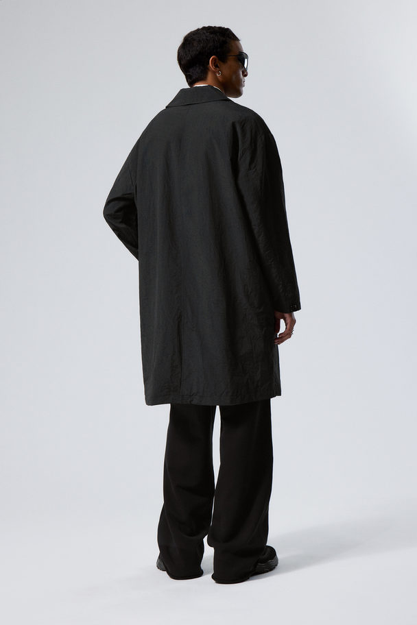 Weekday Oversized-Mantel aus Nylon Matty Schwarz