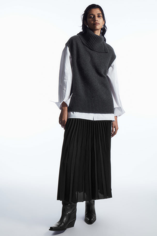 COS Pleated Midi Skirt Black