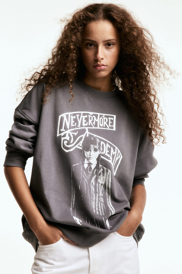 H&M Oversized Printed Sweatshirt Dark Grey/wednesday