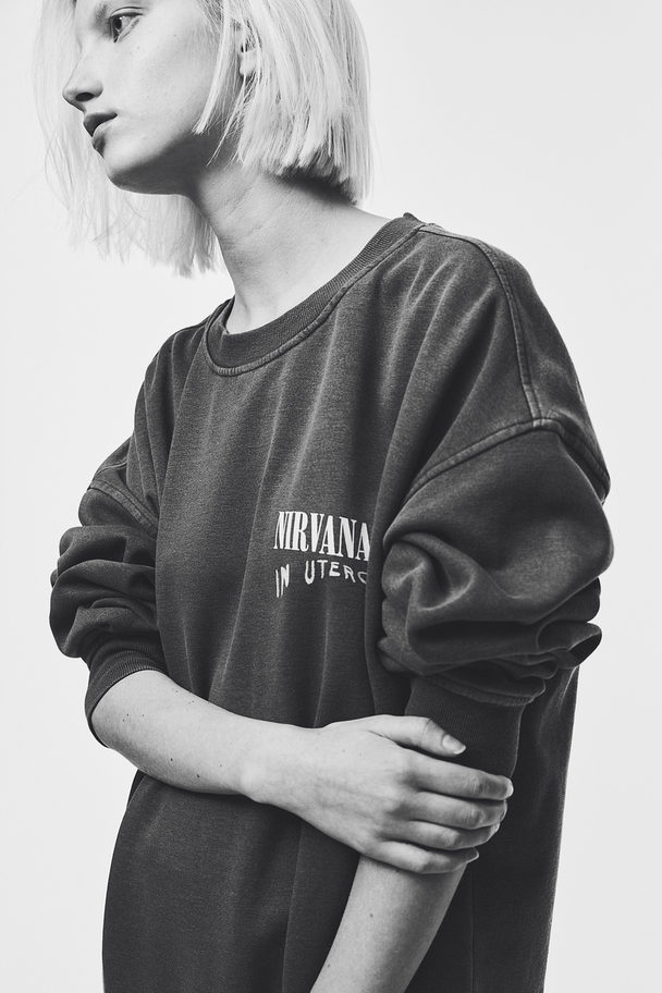 H&M Oversized Printed Sweatshirt Dark Grey/nirvana