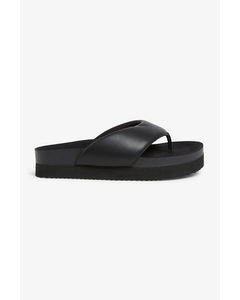 Padded Toe-post Black Flatform Sandals Black