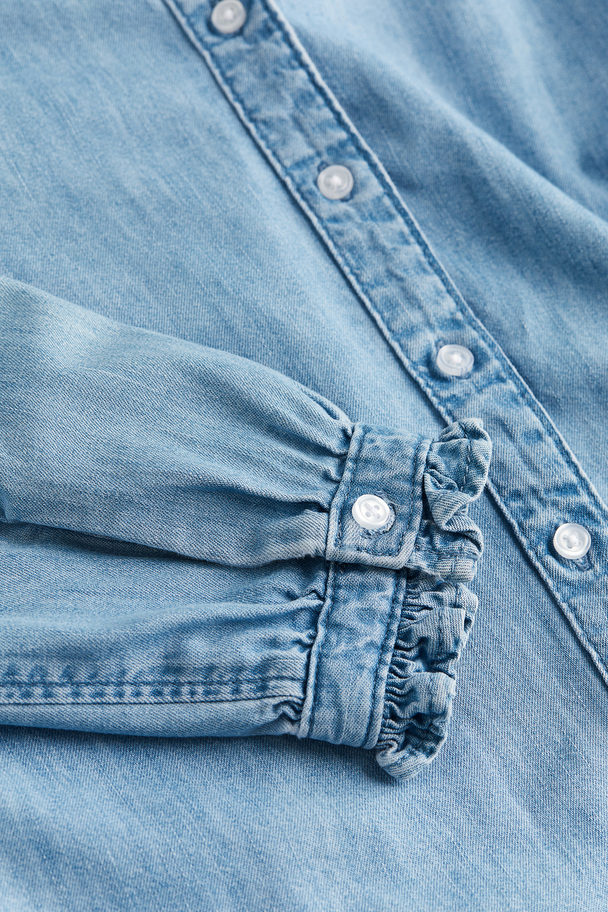 H&M Denimbluse mit Volants Helles Denimblau