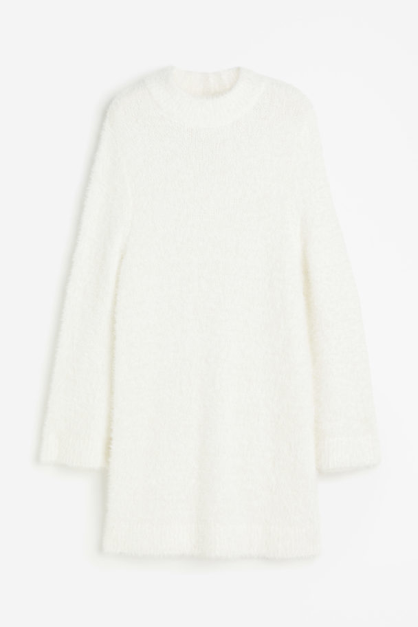 H&M Flauschiger Pullover in Oversize-Passform Weiß
