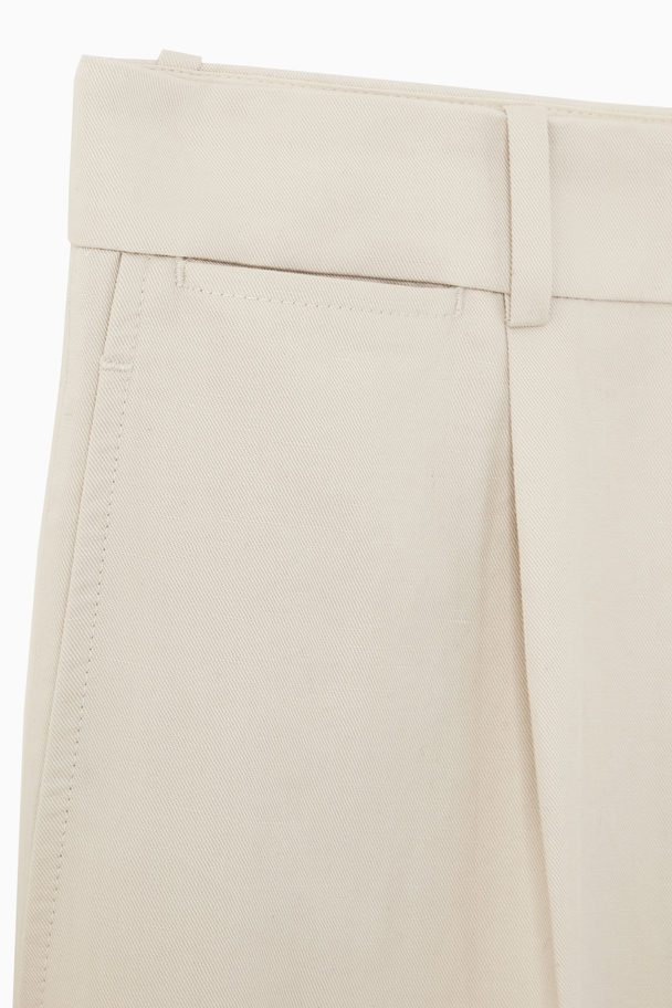 COS LEINENHOSE MIT FALTEN UND GERADEM BEIN HELLES BEIGE