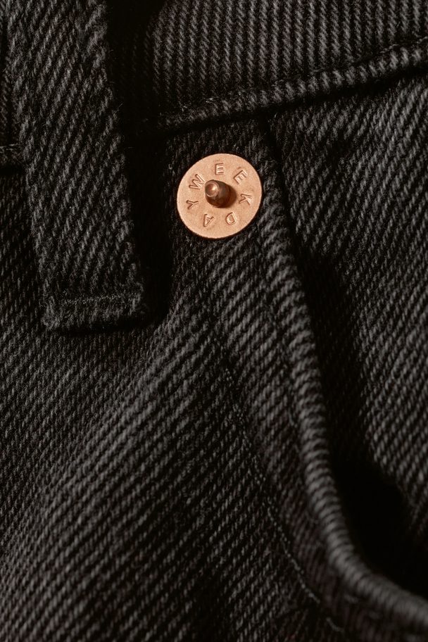 Weekday Jeans Voyage mit hoher Taille und geradem Schnitt Vintage-Schwarz