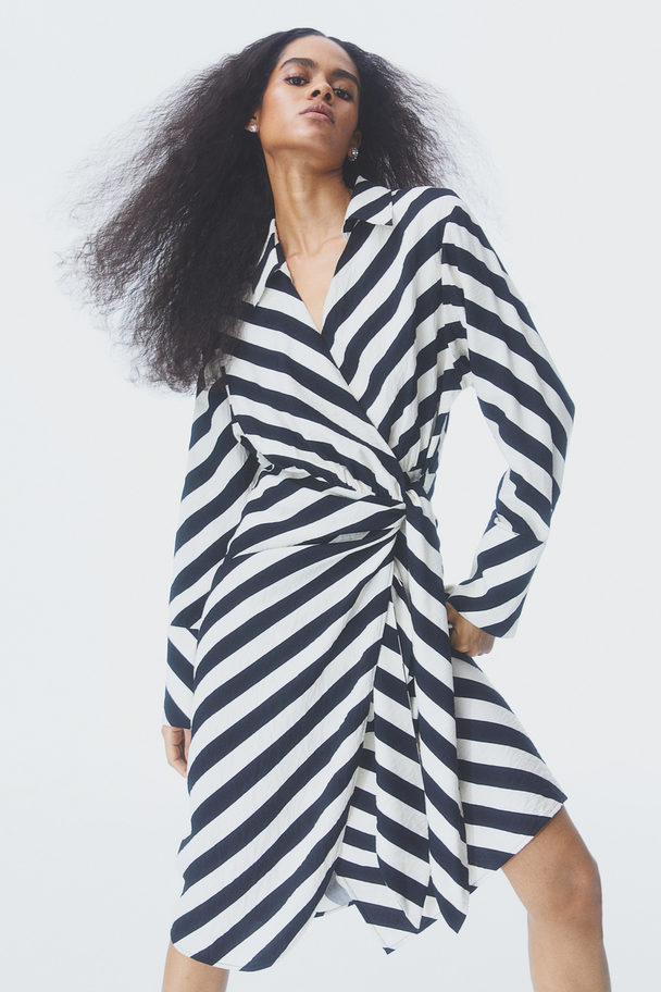 Slå Om-kjole Black/striped – Til 149 DKK | Afound