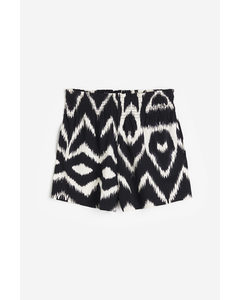 Pull-on Shorts Black/patterned