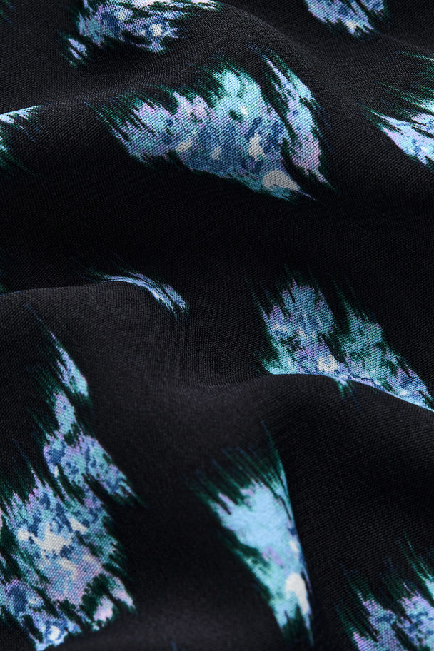 H&M Crepet Slå Om-kjole Marineblå/mønstret