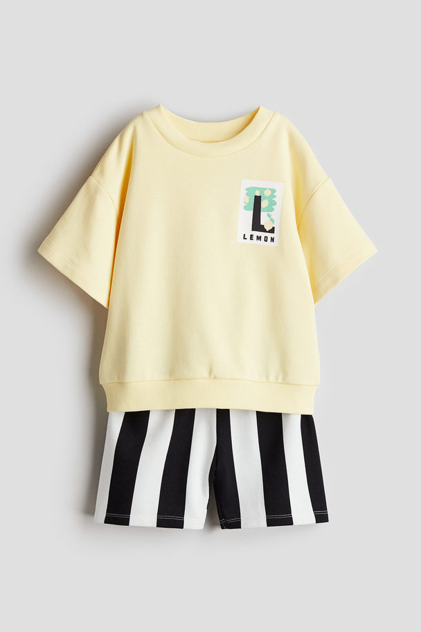 H&M 2-piece Printed Sweatshirt Set Yellow/black-striped