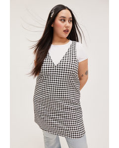 Kurzes A-Linien-Kleid mit V-Ausschnitt Schwarz-Weiß-Karo
