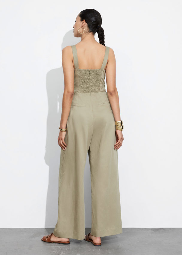 & Other Stories Mouwloze Jumpsuit Met Uitsnijding Kaki