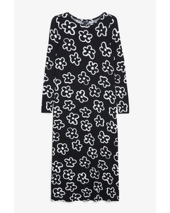 Long Sleeved Jersey Dress Black & White Flowers