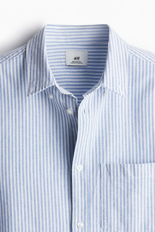 H&M Kurzärmeliges Oxford-Hemd in Regular Fit Blau/Gestreift