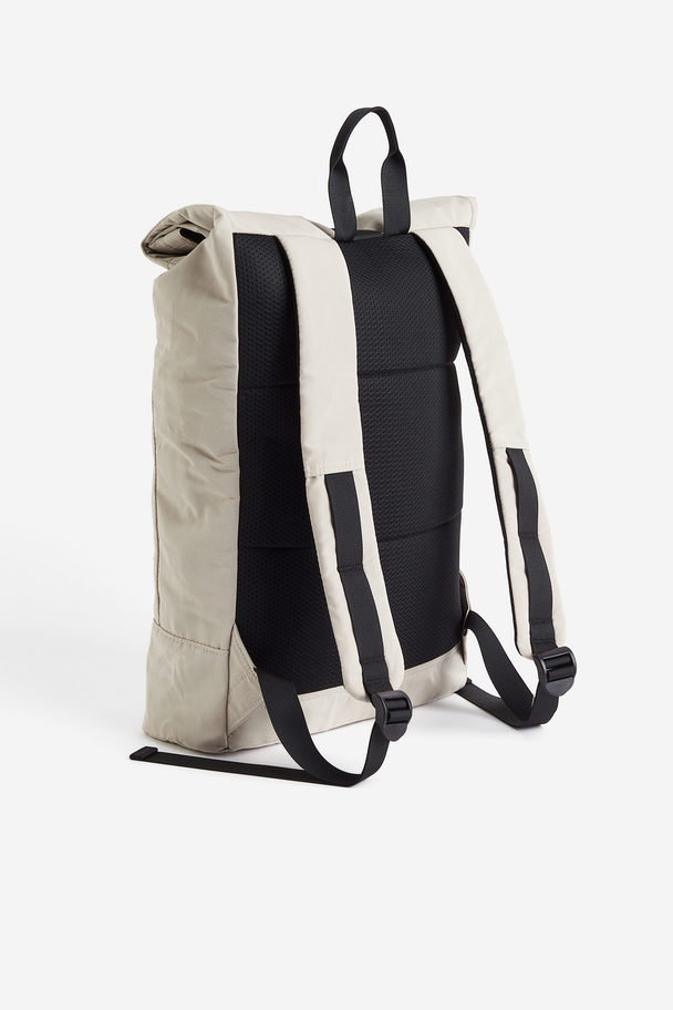 H&M Wasserabweisender Sportrucksack Hellbeige