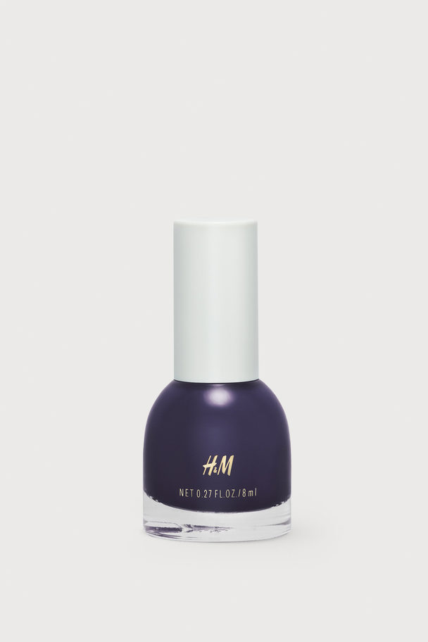 H&M Nail Polish Fly To Berlin