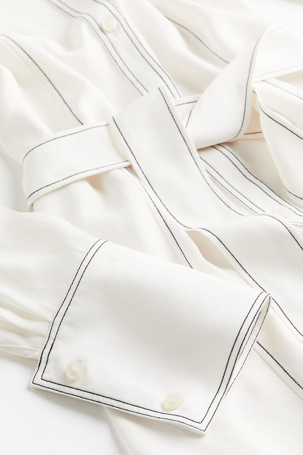 H&M Blusenkleid mit Bindegürtel Cremefarben
