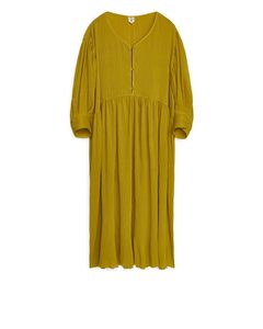 Crinkle-Kleid mit weiter Passform Gelb