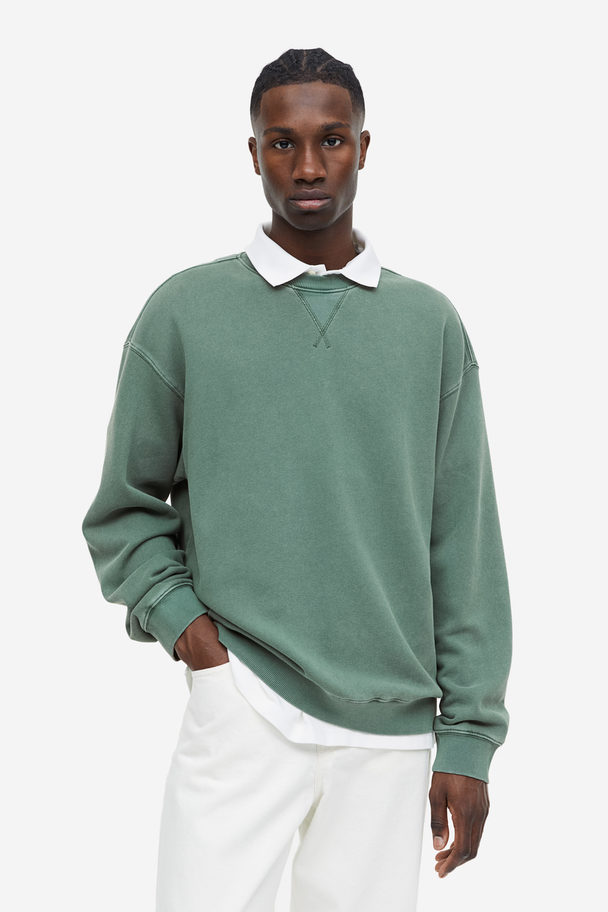 H&M Sweatshirt Med Tvättad Look Relaxed Fit Grön