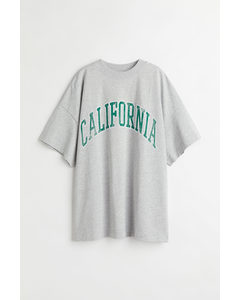 Oversized T-shirt Lysegrå/california