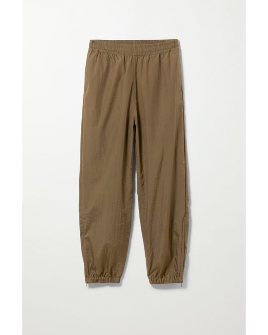 Weekday Andrew Woven Joggers Khaki Brown