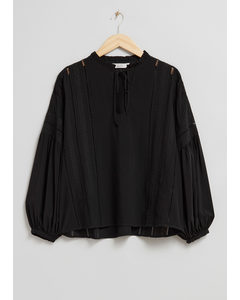 Relaxed Embroidery Blouse Black