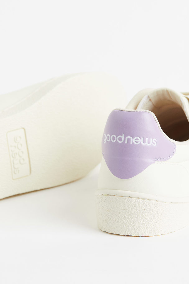 Good News Low Top Shoe Venus White/purple