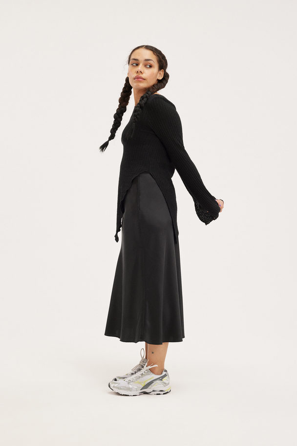 Monki Satin Midi Skirt Black