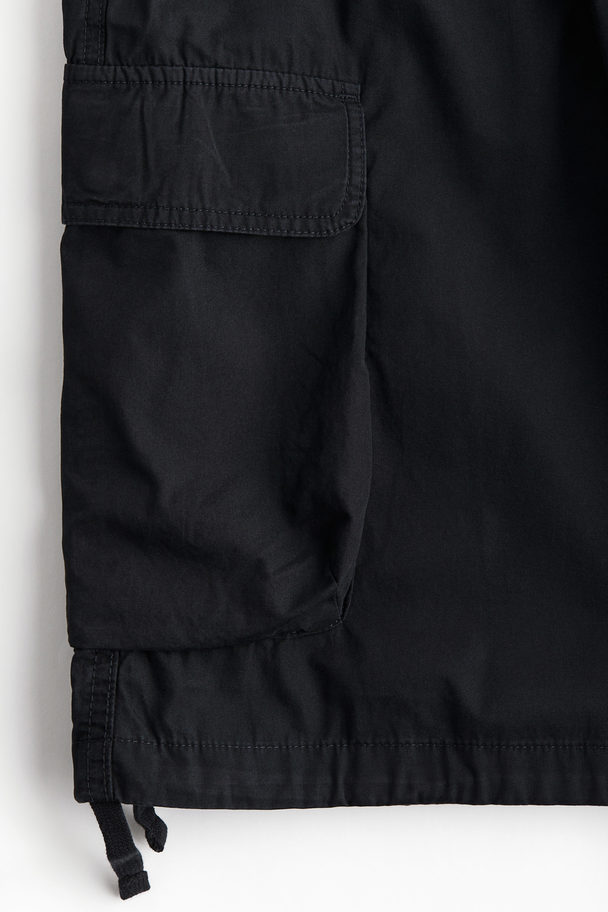 H&M Loose Fit Cargo Shorts Black