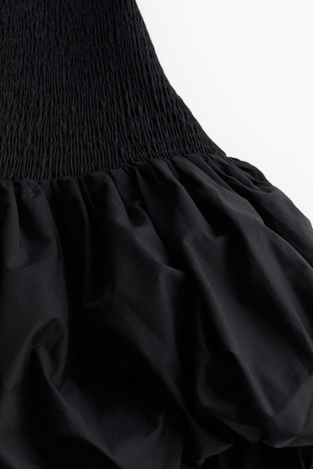 H&M Gesmoktes Off-Shoulder-Kleid Schwarz