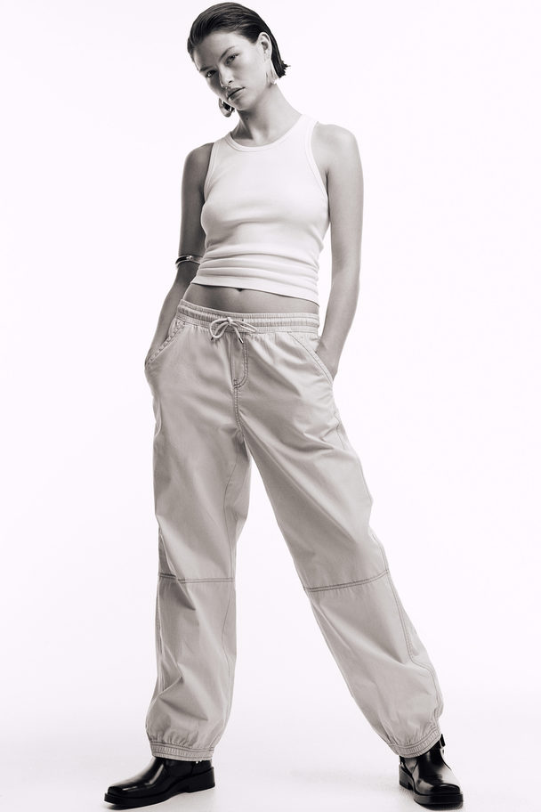 H&M Low-waisted Pull-on Trousers Light Grey