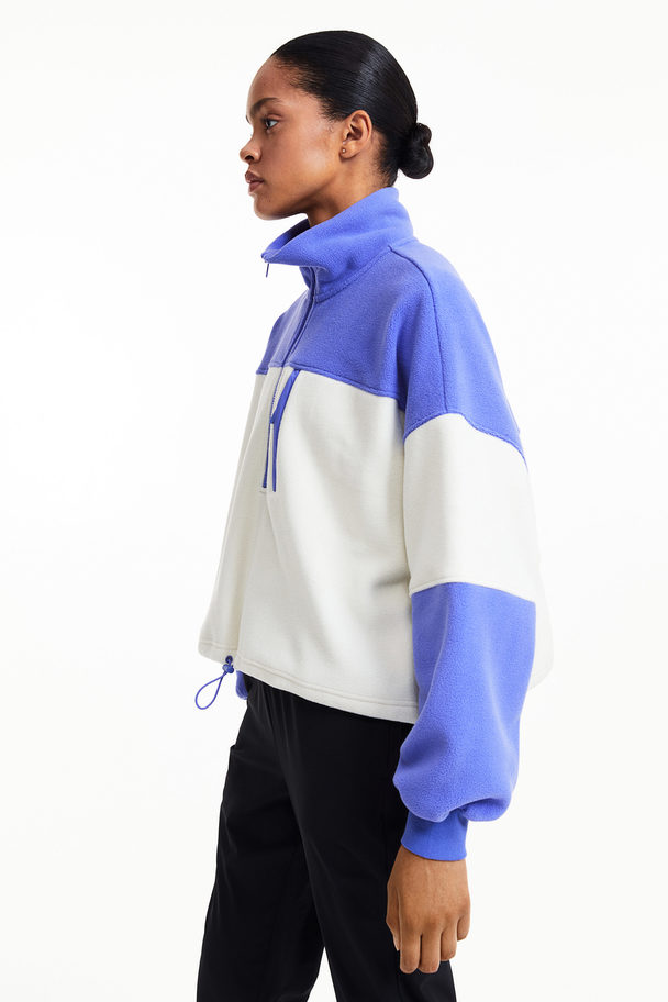 H&M Sportshirt aus Fleece Lavendelblau/Blockfarben