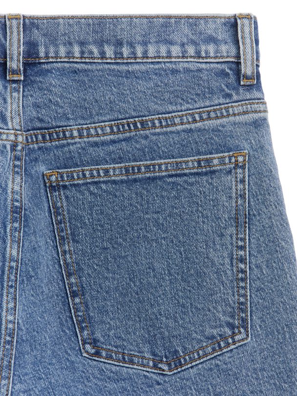 ARKET Fern Cropped Jeans Med Svaj Og Stretch Lyseblå